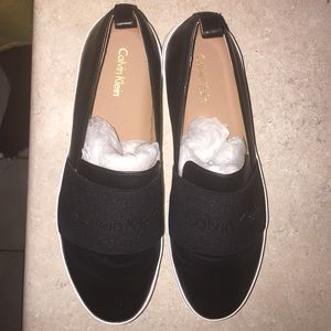 Size 10  Calvin Klein